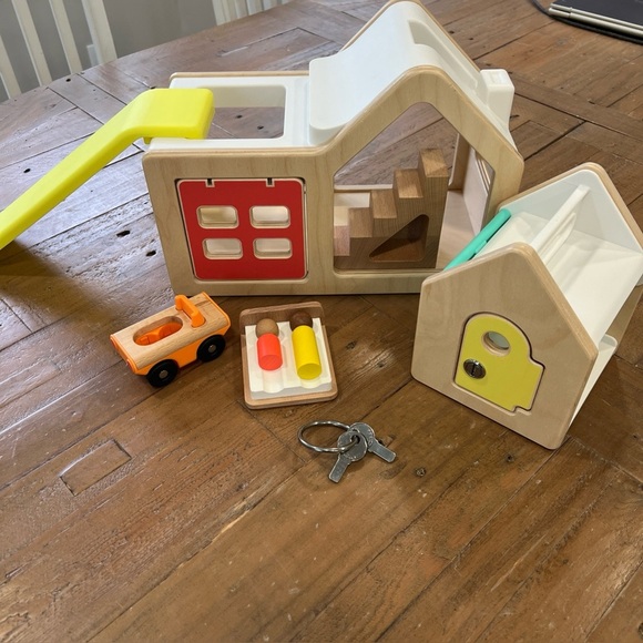 Lovevery Modular House Slide Car People Keys Wooden Play Set - Picture 1 of 8